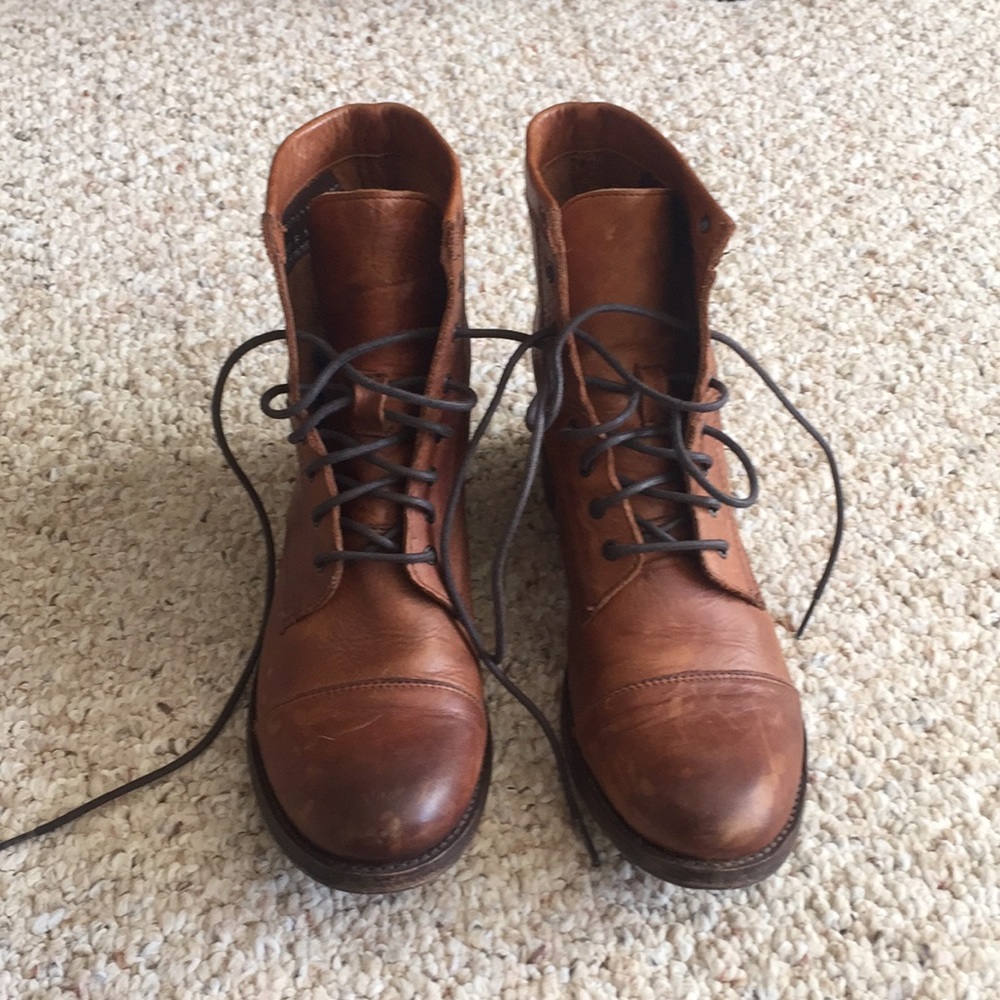 FRYE BROWN BOOTS